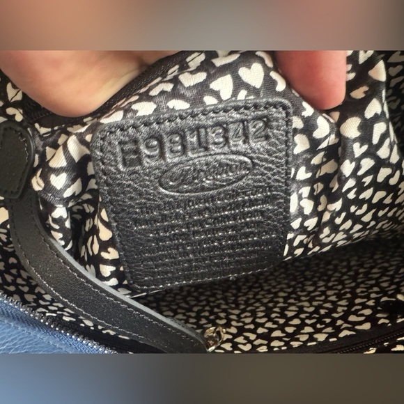 BRIGHTON BEE HAPPY LEATHER TOTE HANDBAG PURSE NAVY BLUE RED BOW HEARTS - Picture 9 of 16